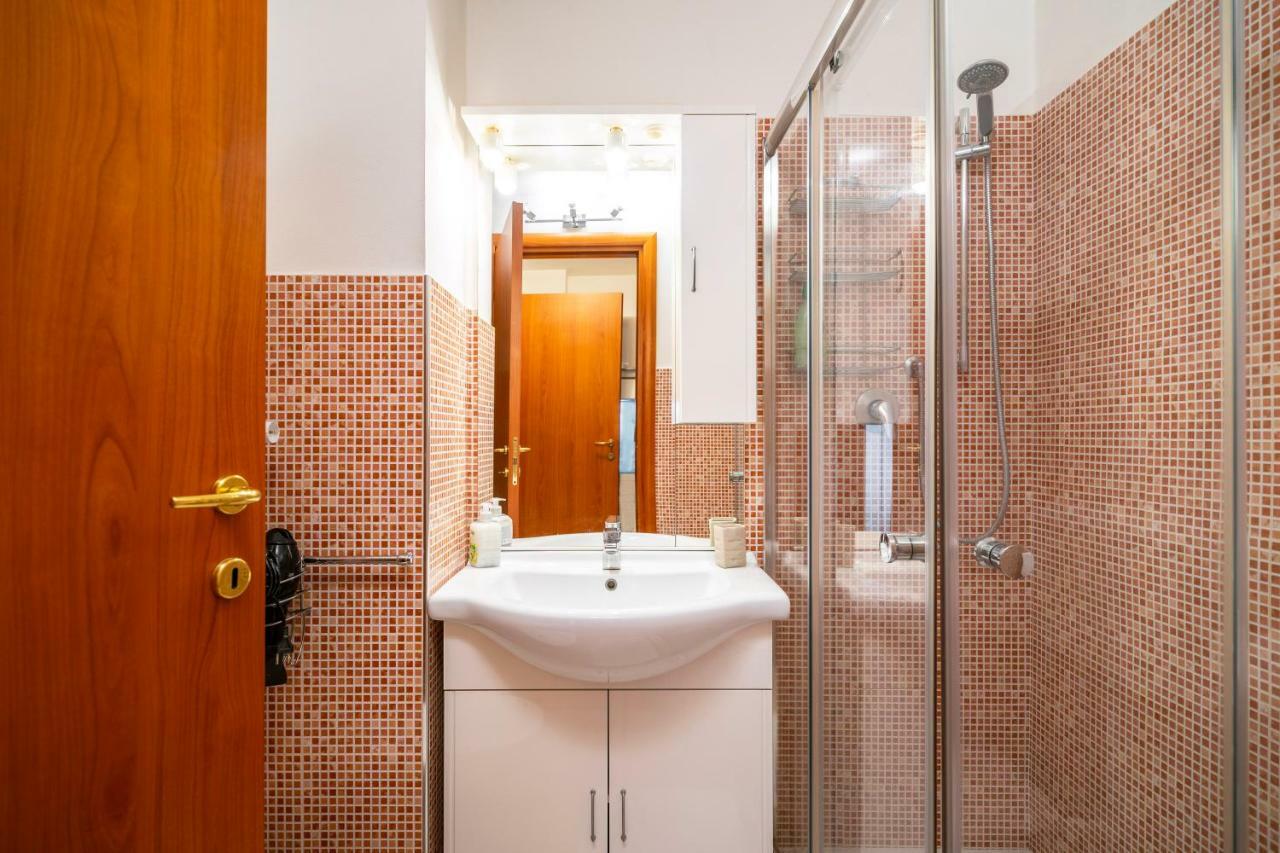 Apartamento Primopiano - Inama Milán Exterior foto